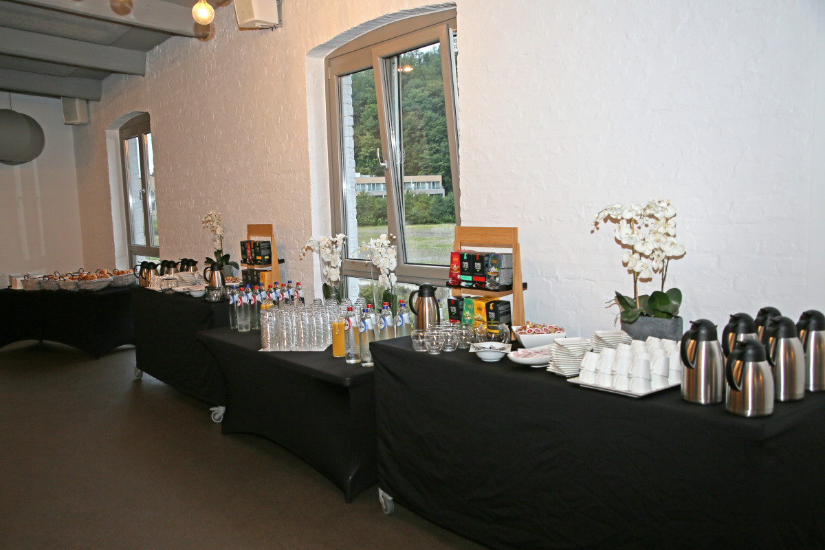 Accueil, café et réseautage