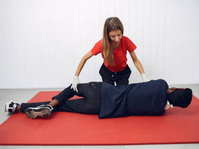 Formation Initiation aux premiers secours - spécificité malaises | © Freepik-prostooleh