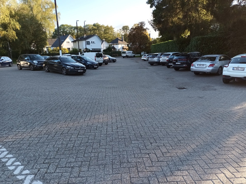 Parking Neuville ©Frédéric Lenoir