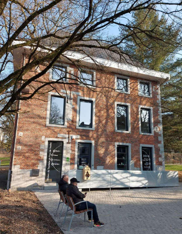 Nouvelle Maison du Tourisme rue Xhavée (3)